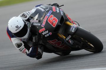 thumb_2012_Bradl_Action_Day_One_Sepang_Test_01